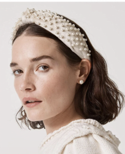 Gen Z hairstyles, Statement headband look