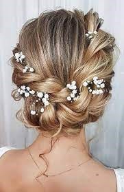 10 best Bridal Hairstyles ideas- Hair beautifully knotted with flowers